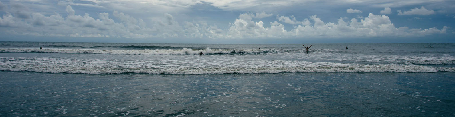 Open and Comfy home near Downtown-Folly Beach